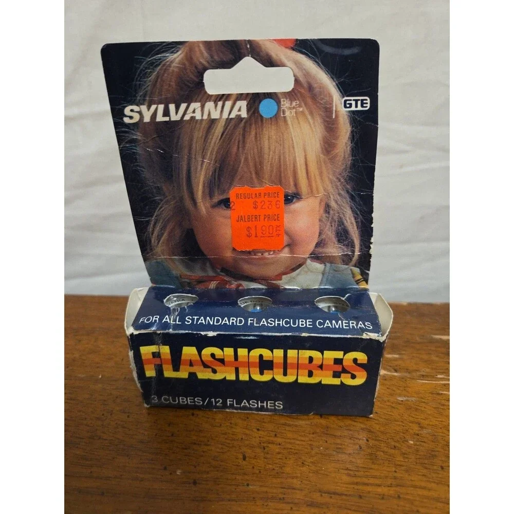 GTE Sylvania Flash Cubes 3 Flashcubes In Original Boxes New